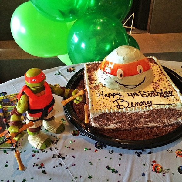Gisele Bundchen, Benjamin, Birthday Cake, Ninja Turtles, Instagram Gisele Bundchen, Benjamin, Birthday Cake, Ninja Turtles, Instagram